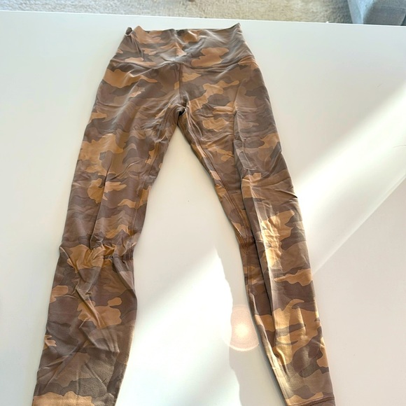 Lululemon camo align pants - Picture 1 of 1